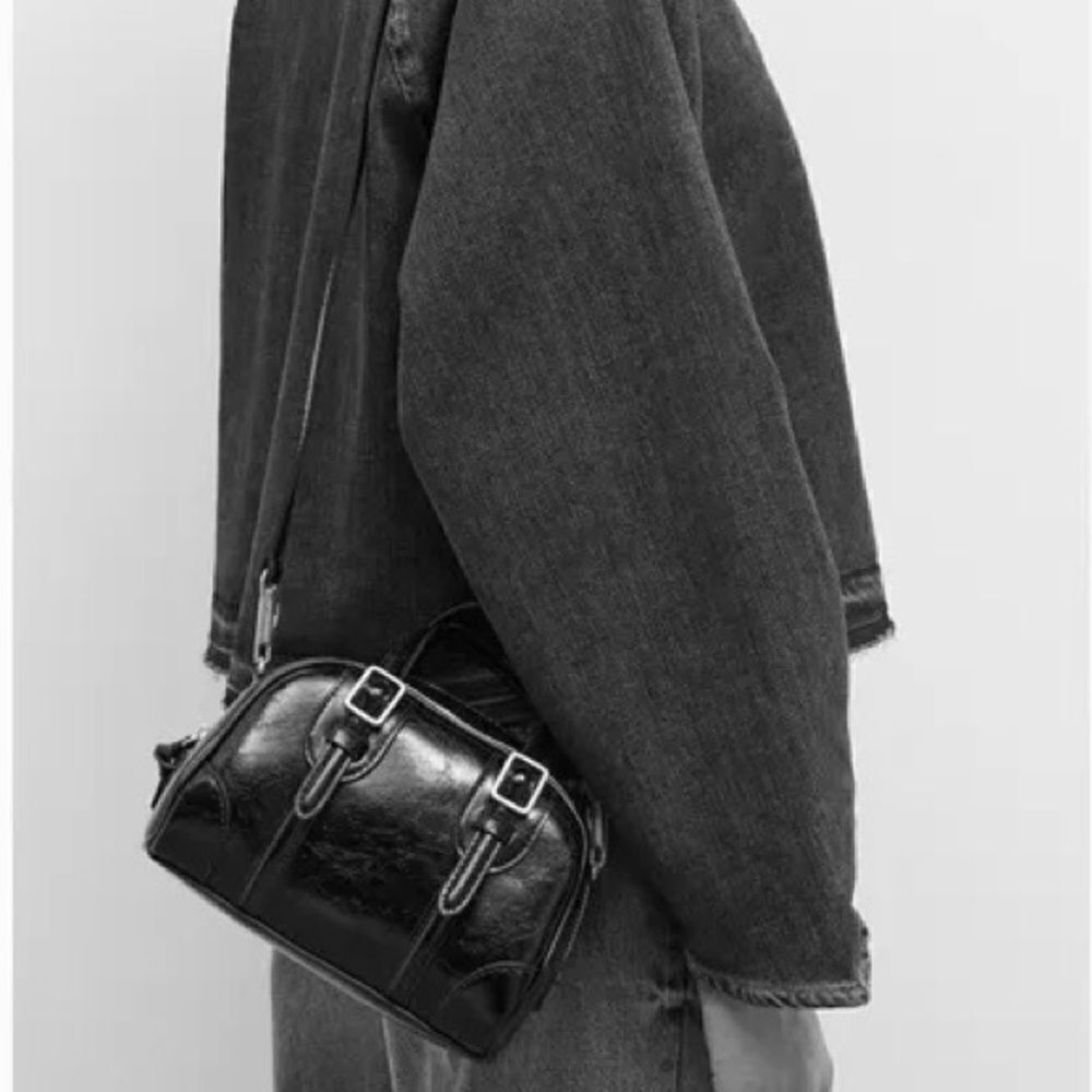 Zara Buckled Back New - Picture 5 of 7